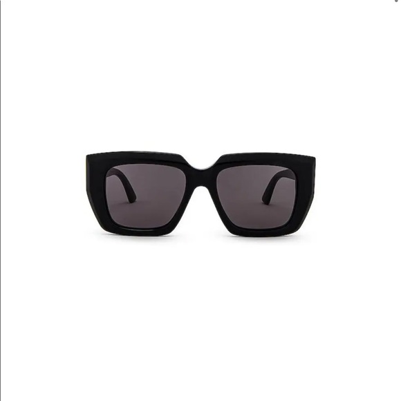 Bottega Veneta Geometric Square In Black - Picture 2 of 3